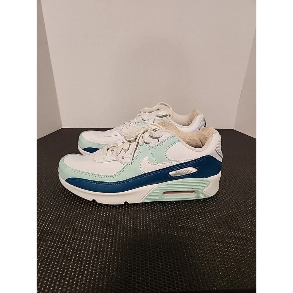 Size 7Y (GS) - Nike Air Max 90 Low Green - Picture 2 of 10